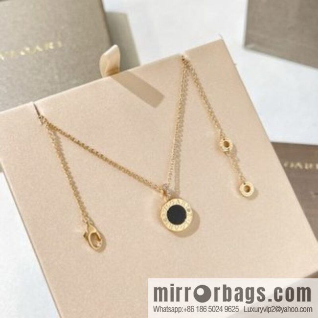 BVLGARI Bulgari ring black and white double-sided necklace