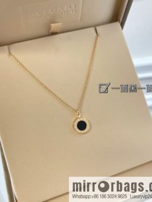 BVLGARI Bulgari ring black and white double-sided necklace