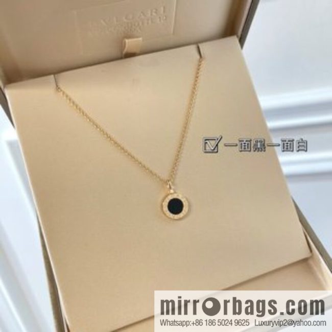 BVLGARI Bulgari ring black and white double-sided necklace