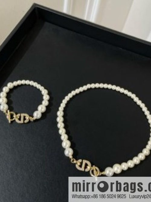 New ☑️ DIOR Dior pearl bracelet necklace