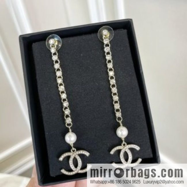 New ☑️ CHANEL Chanel double c pearl stud earrings