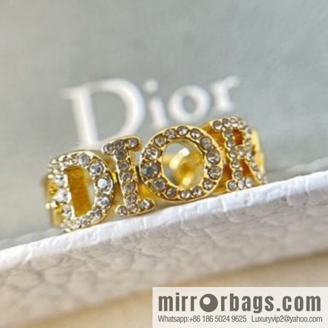 New ☑️ DIOR Dior full diamond letter ring