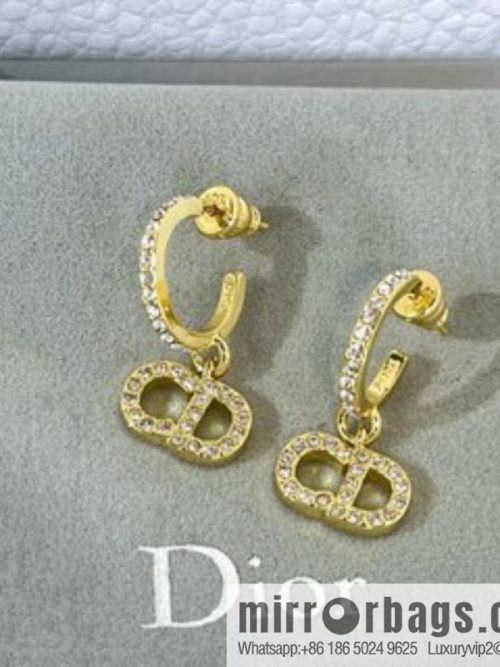 New ☑️ DIOR Dior CD stud earrings