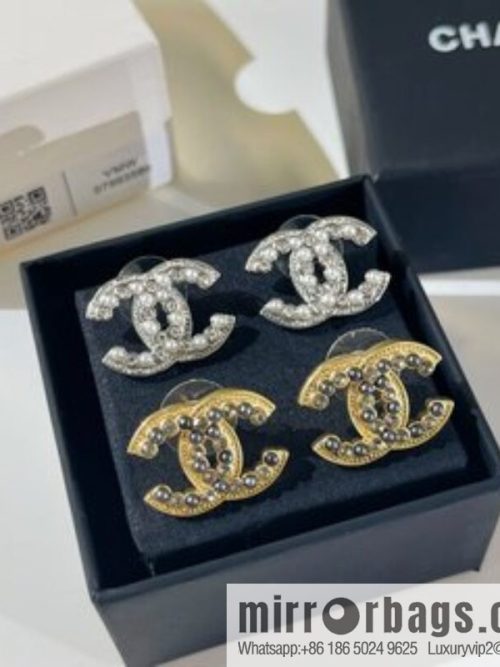 New ☑️ CHANEL Chanel double c pearl stud earrings
