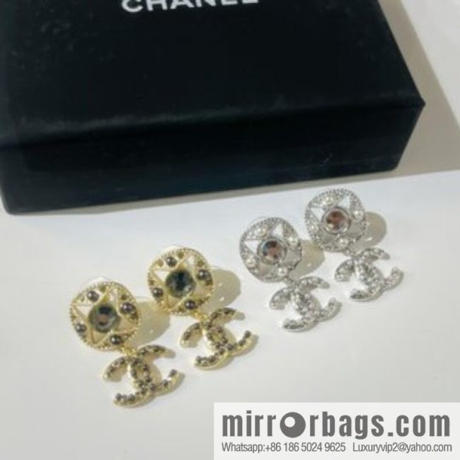 New ☑️ CHANEL Chanel double c stud earrings