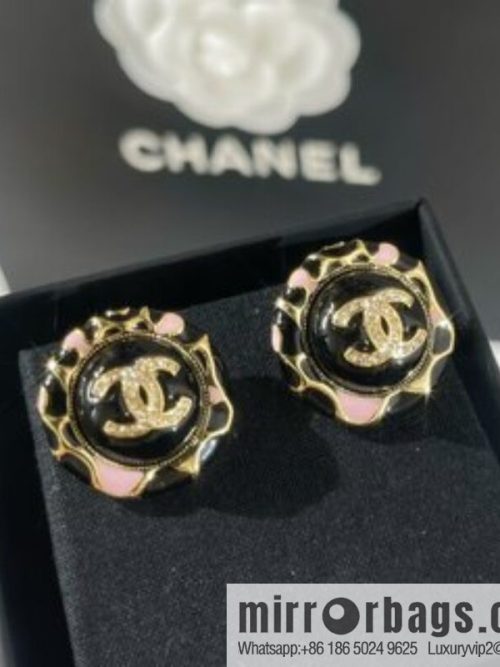 New ☑️ CHANEL Chanel double c leopard print stud earrings
