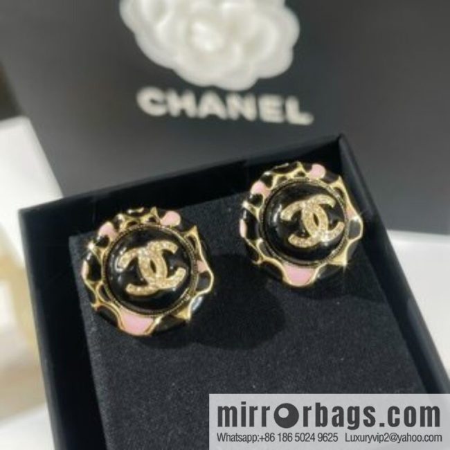 New ☑️ CHANEL Chanel double c leopard print stud earrings