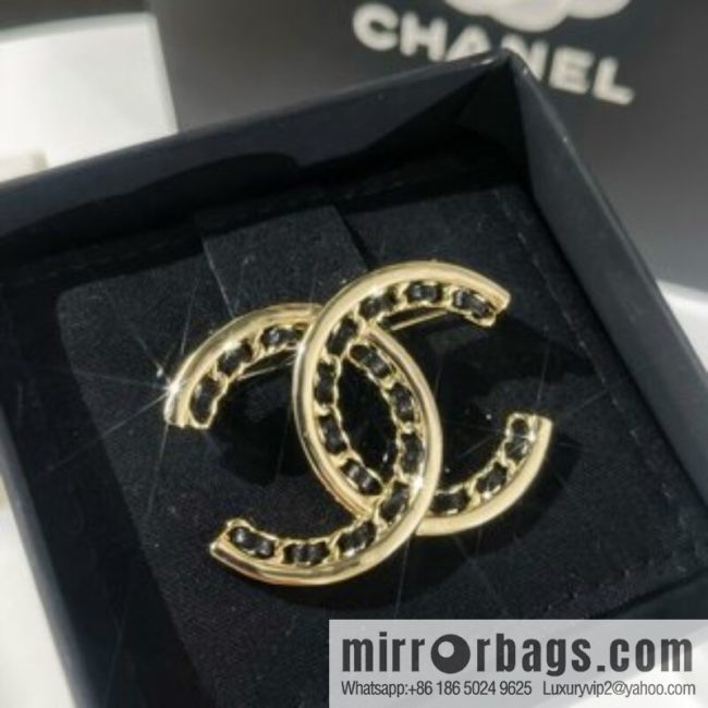 New ☑️ CHANEL Chanel double c black leather rope brooch