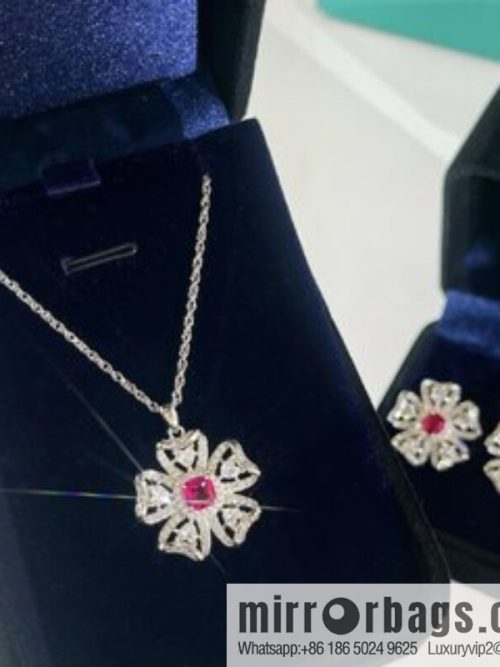 New ☑️ Tiffany & Co. Tiffany & Co. Clover Ruby necklace stud earrings