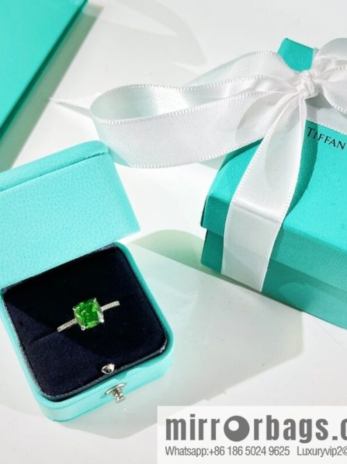 New ☑️ TIFFANY & Co. Tiffany & Co. Square green diamond ring