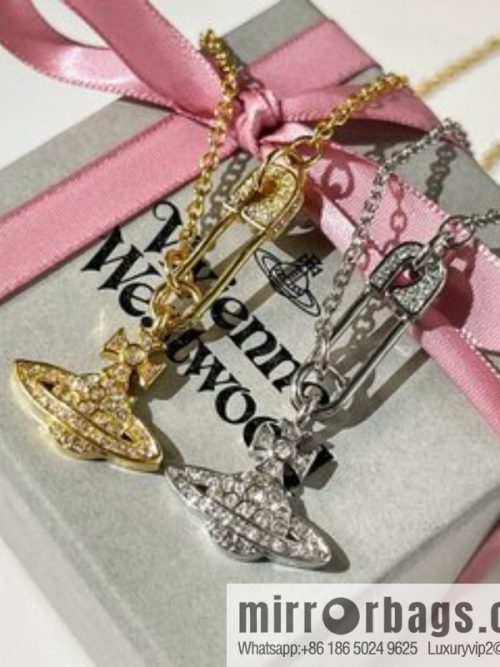 New ☑️ Vivienne Westwood Queen Mother pins full of diamonds Saturn necklace