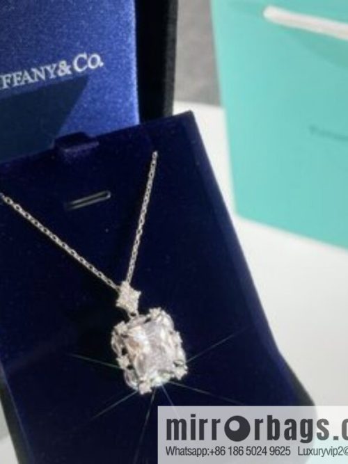 New ☑️ TIFFANY & Co. Tiffany & Co. Square necklace