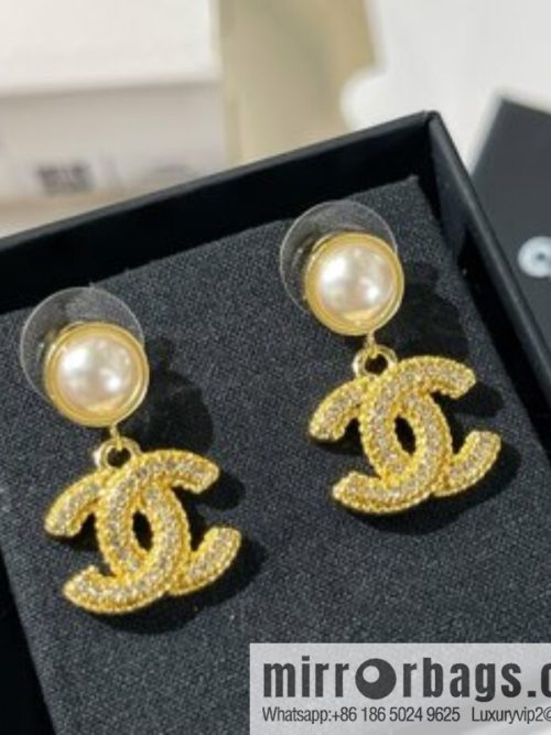 New ☑️ CHANEL Chanel wheat ear double c pearl stud earrings