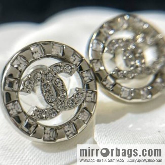 New ☑️ CHANEL Chanel double c round rhinestone stud earrings - Image 2