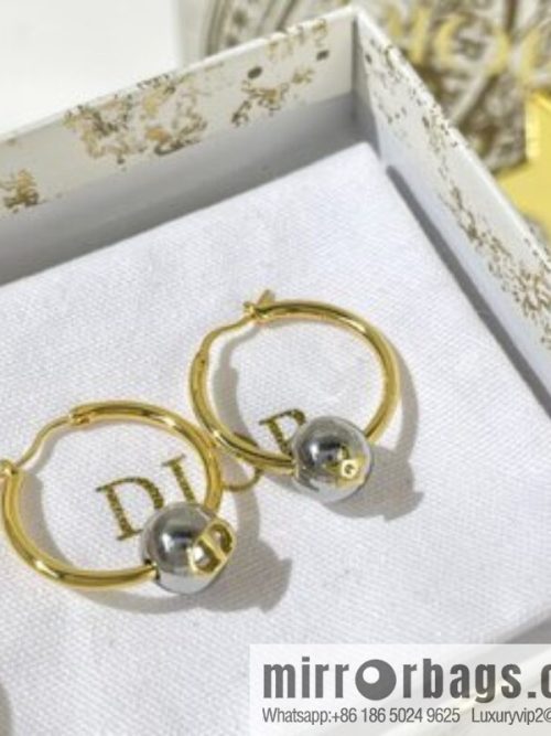 New ☑️ DIOR Dior gold CD pearl earrings