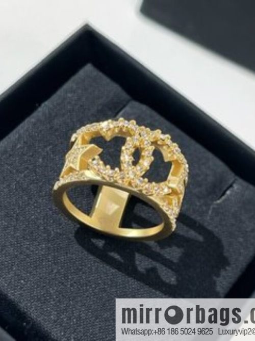 New ☑️ CHANEL Chanel cut-out double c star 5 character full diamond ring