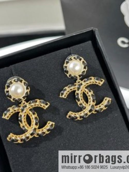 New ☑️ CHANEL Chanel double c black leather rope stud earrings