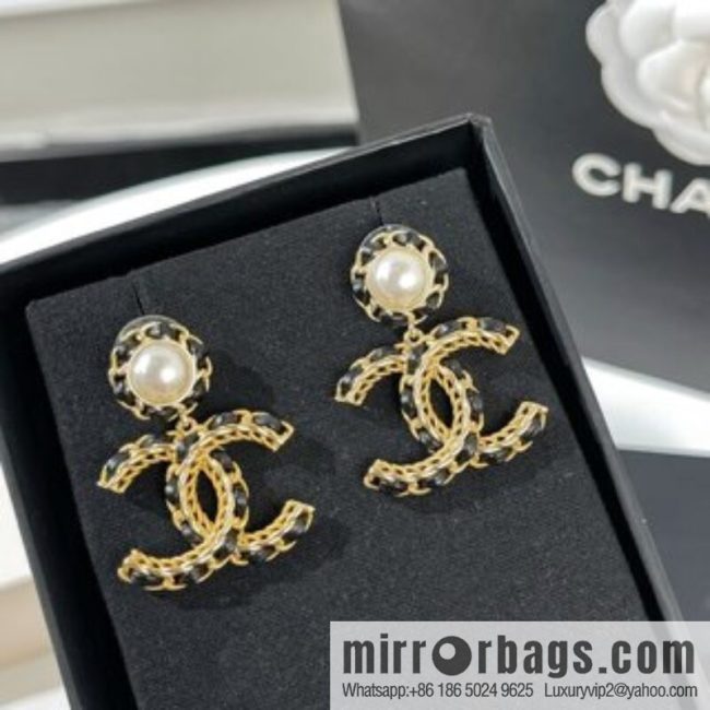 New ☑️ CHANEL Chanel double c black leather rope stud earrings