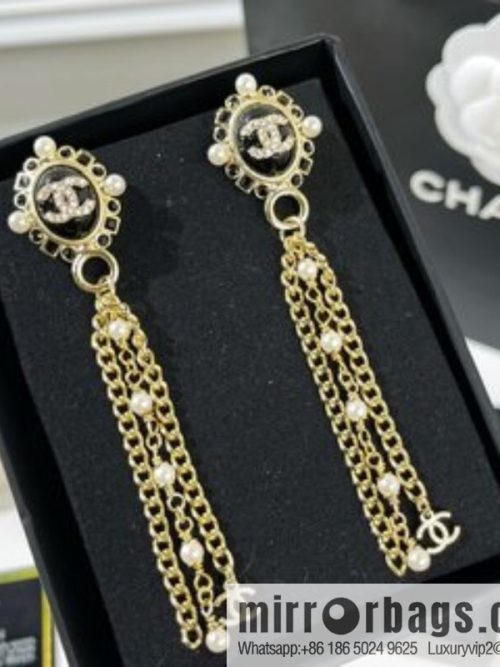 New ☑️ CHANEL Chanel double c pearl tassel earrings