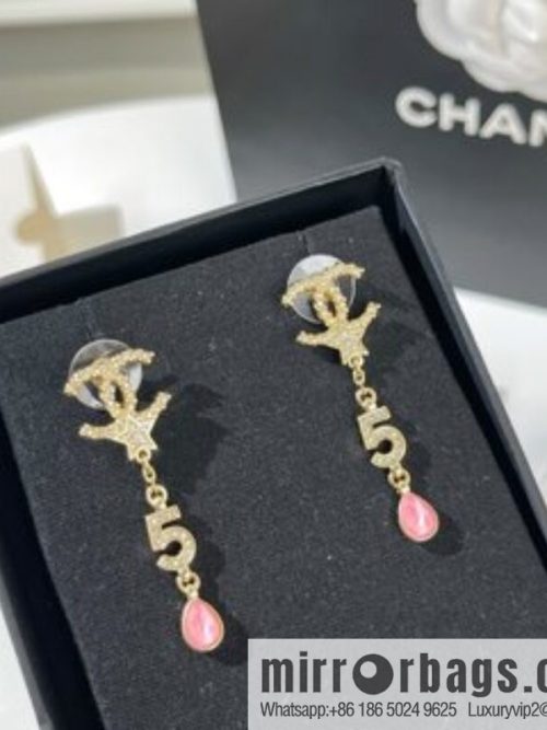 New ☑️ CHANEL Chanel double c pink diamond water drop stud earrings