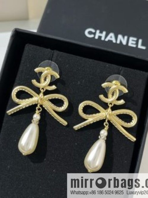 New ☑️ CHANEL Chanel double c bow, pearl, stud earrings