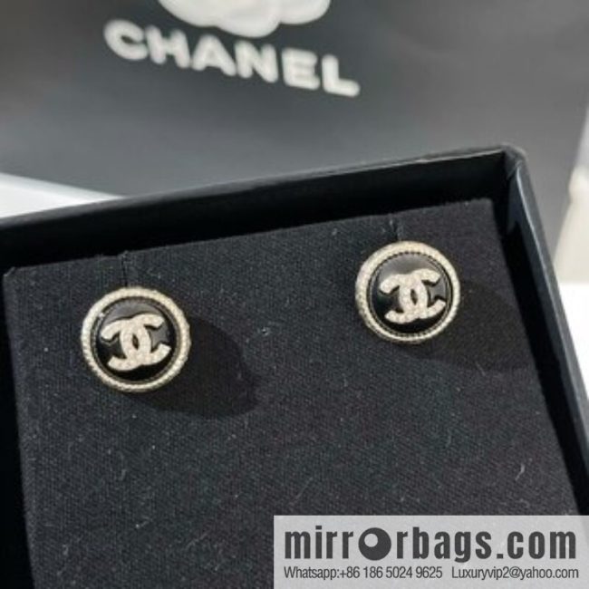 New ☑️ CHANEL Chanel double c full diamond, black and white beads, stud earrings - Image 2