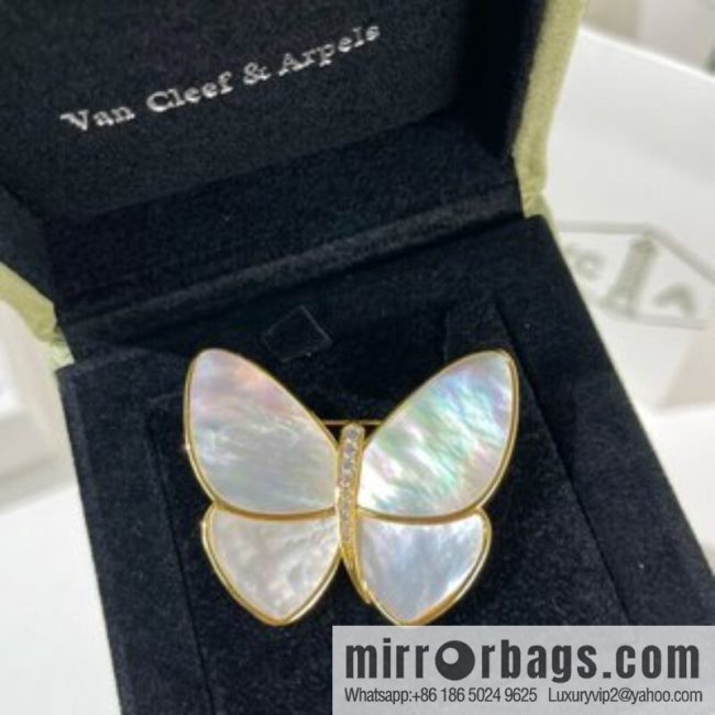Van Cleef & Arpels White shells, grey shells, butterfly brooch - Image 3
