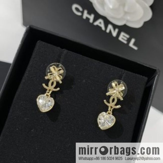 New ☑️ CHANEL Chanel double c four-leaf clover peach heart earrings