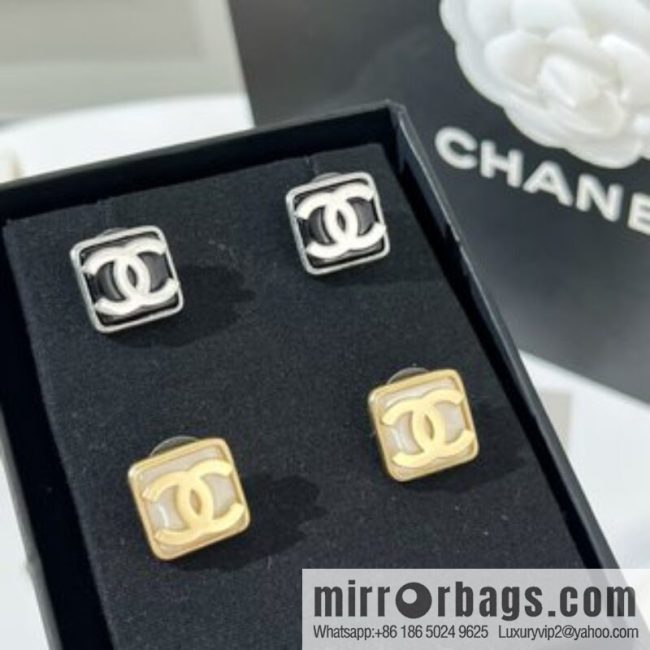New ☑️ CHANEL Chanel double c square black and white stud earrings
