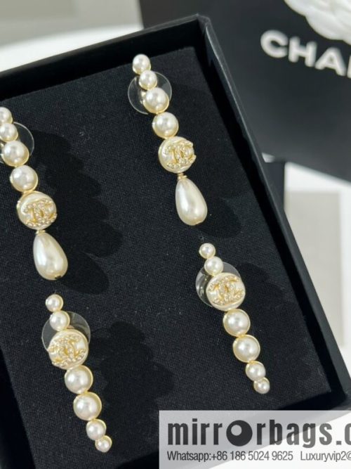 New ☑️ CHANEL Chanel double c pearl stud earrings
