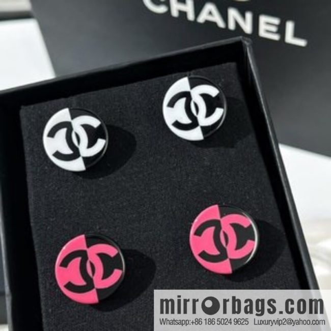 New ☑️ CHANEL Chanel double c acrylic stud earrings