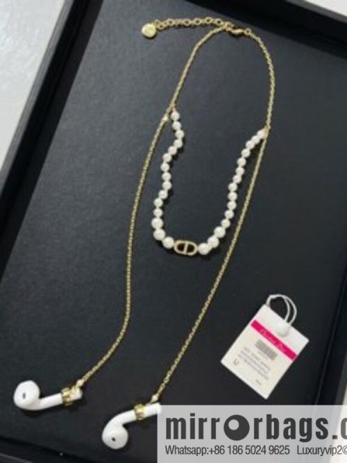 New ☑️ DIOR Dior Full Diamond CD Pearl Headphone Chain