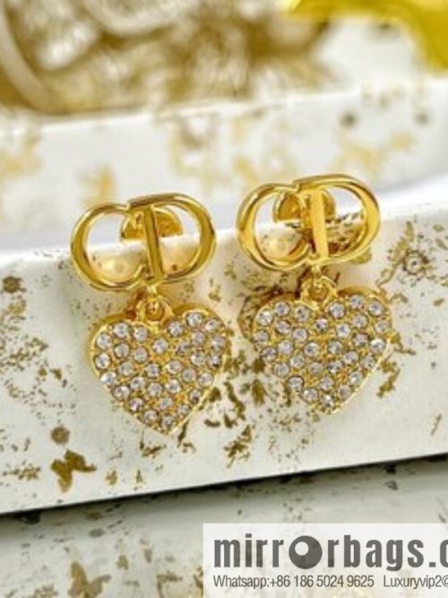 New ☑️ DIOR Dior CD full diamond peach heart stud earrings