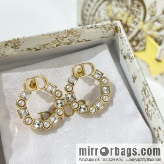 New ☑️ DIOR Dior CD square diamond stud earrings - Image 3