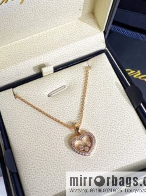 Chopard HAPPY DIAMONDS ICONS love necklace