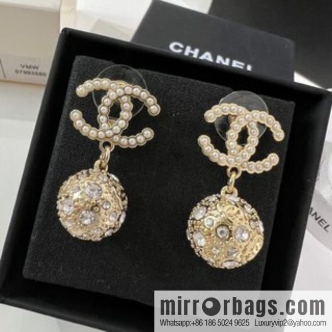 New ☑️ CHANEL Chanel double c full diamond stud earrings
