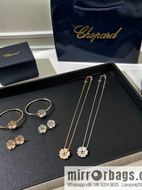 Chopard PRECIOUS LACE VAGUE 5 heart full diamond necklace ear shot, bracelet