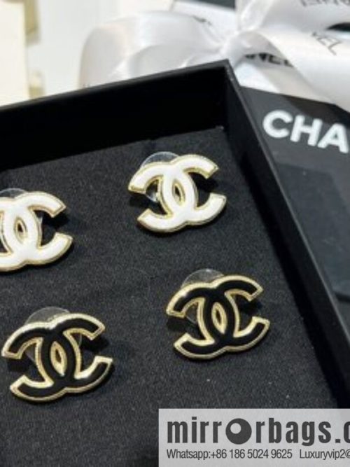 New ☑️ CHANEL Chanel double c enamel oil drop black and white stud earrings