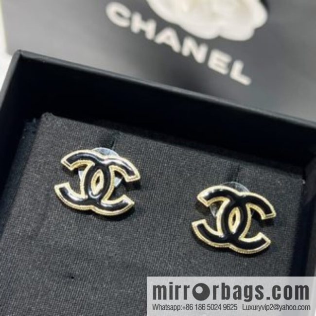 New ☑️ CHANEL Chanel double c enamel oil drop black and white stud earrings - Image 2