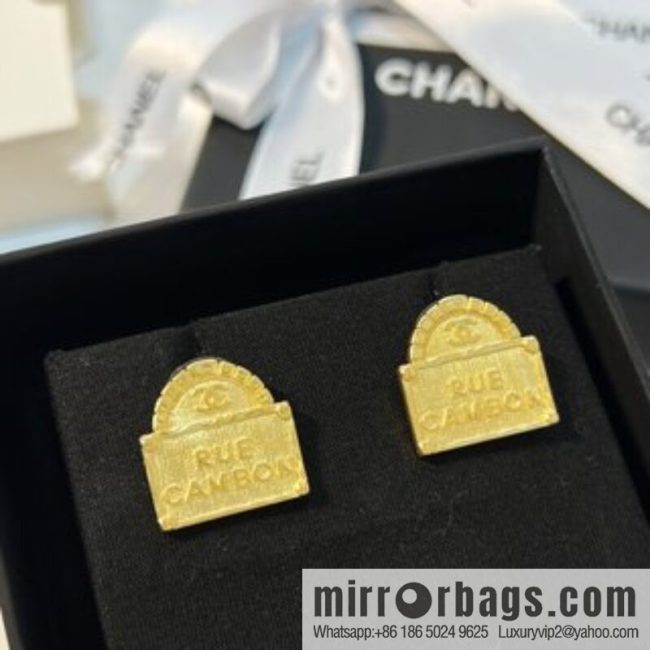 New ☑️ CHANEL Chanel double c gold bag 👜 stud earrings