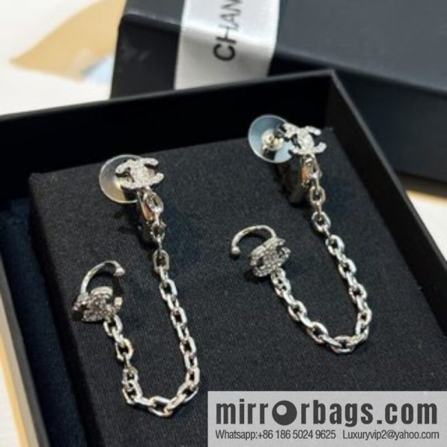 New ☑️ CHANEL Chanel double c full diamond stud earclip