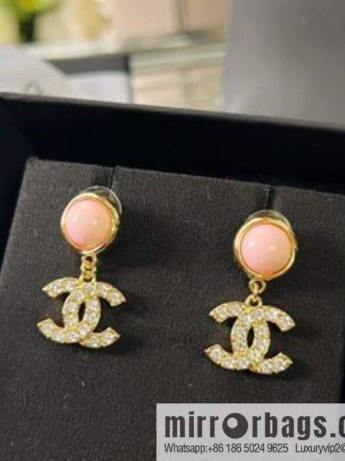 New ☑️ CHANEL Chanel double c pink pearl stud earrings