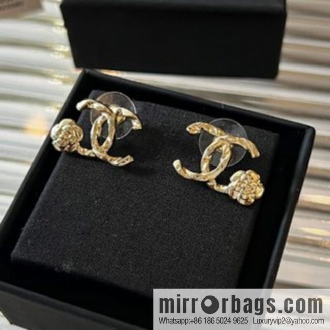 New ☑️ CHANEL Chanel gold double c camellia stud earrings