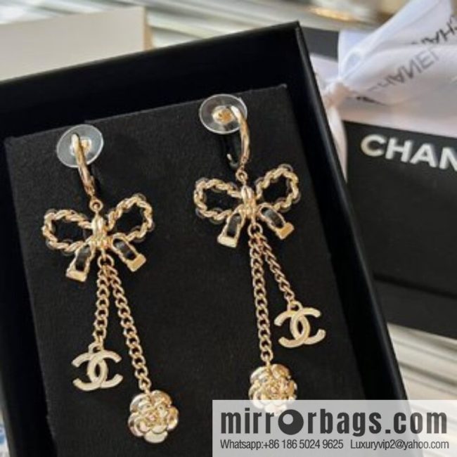 New ☑️ CHANEL Chanel double c camellia bow stud earrings