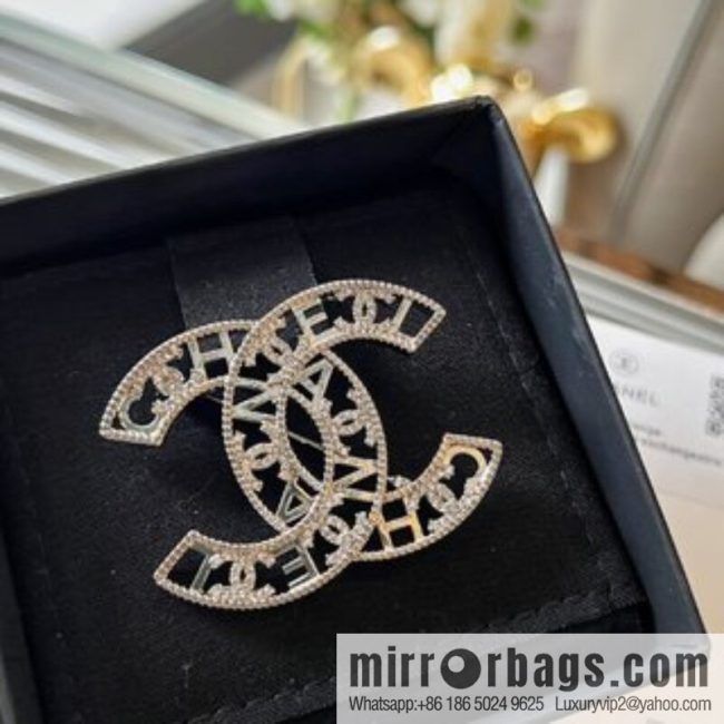 New ☑️ CHANEL Chanel double c cut-out full diamond brooch