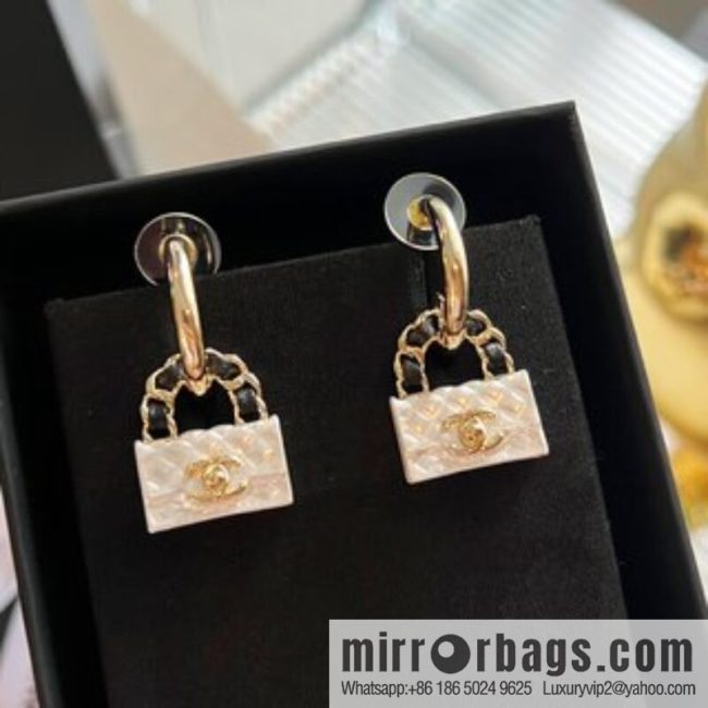 New ☑️ CHANEL Chanel double c bag 👜 stud earrings - Image 2