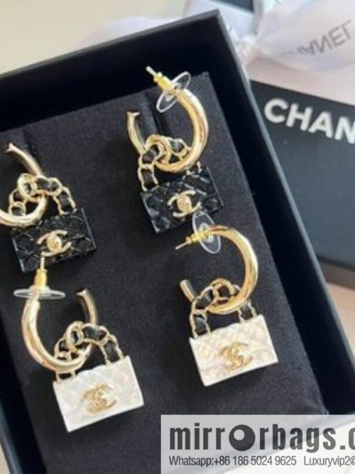 New ☑️ CHANEL Chanel double c bag 👜 stud earrings
