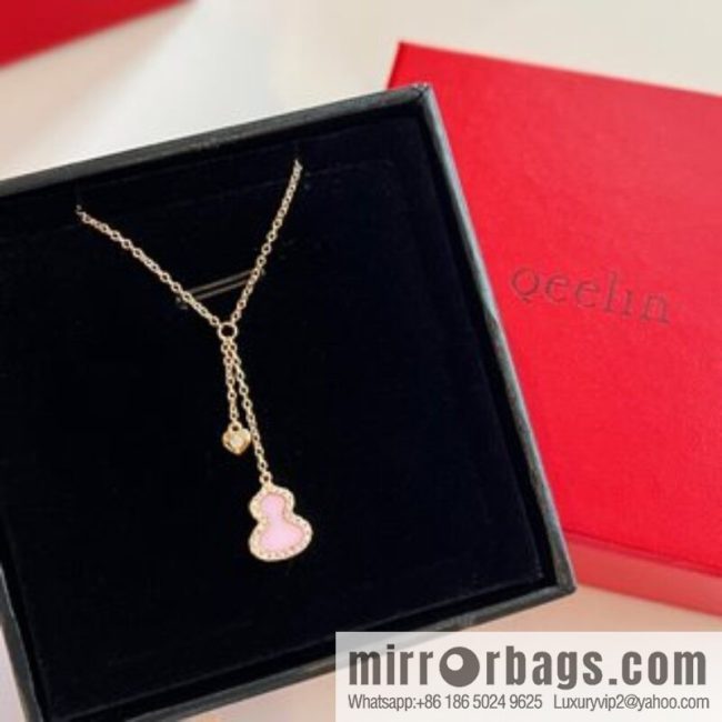 Qeelin, pink shell gourd necklace bracelet - Image 2