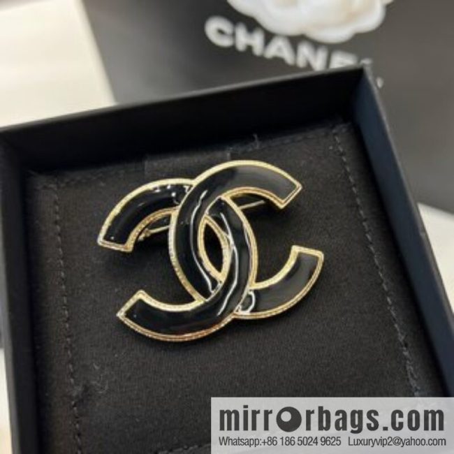 New ☑️ CHANEL Chanel double c enamel drip oil black and white brooch - Image 2