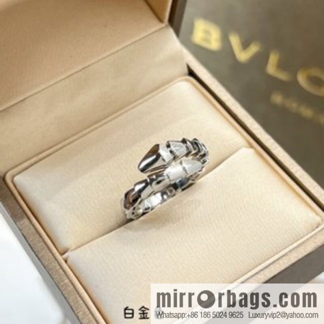 BVLGARI Bulgari smooth snake bone ring - Image 4